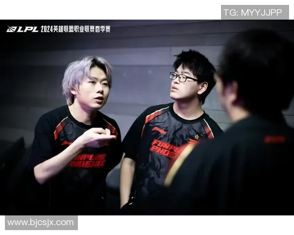 团结一心：探讨FPX在英雄联盟中的团队协作与战术配合