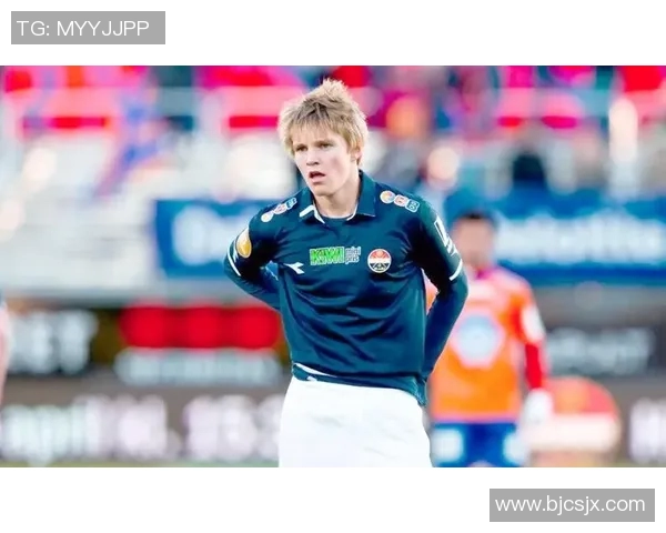 厄德高的崛起与挑战：从天才少年到足球巨星的成长之路