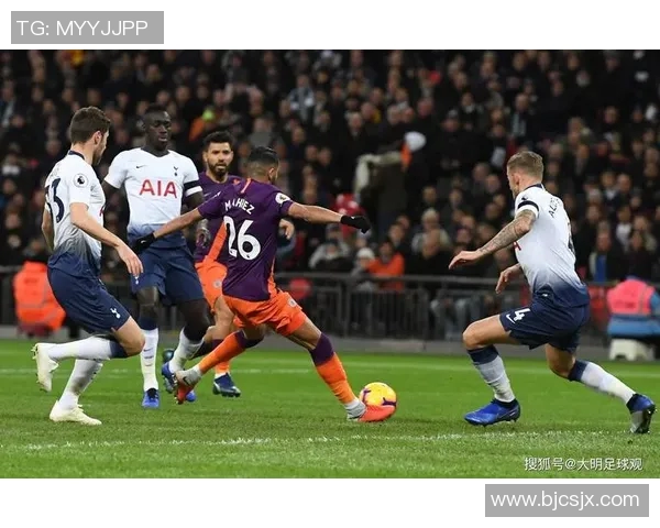 布伦特在对阵雷丁的比赛中展现强大实力成功取得胜利