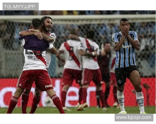 格雷米奥与河床的巅峰对决谁能在这场较量中笑到最后