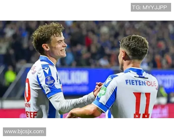 海伦芬主场迎战瓦尔韦克双方争夺关键三分激战一触即发