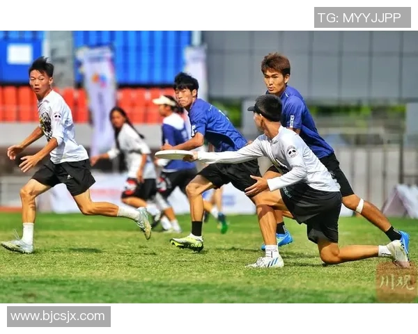 重庆飞盘队荣登全国耐力排行榜第三名展现出色竞技实力 重庆飞盘队荣登全国耐力排行榜第三名展现出色竞技实力